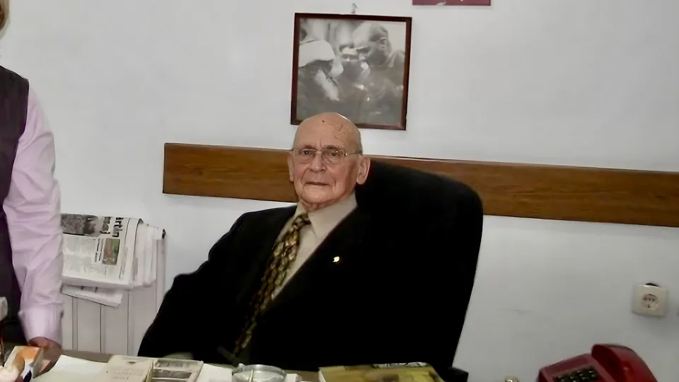 10 Kasım ve Dr. Ratip Kazancıgil