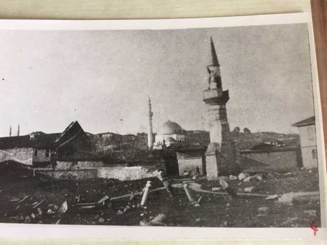 Resim 11 : Fazlulluah Paşa "Seyitler" İmareti Camii’nin yıkılmadan önce Tosyaviğzade Dr.Rıfat Osman Bey tarafından çekilmiş fotoğrafı..