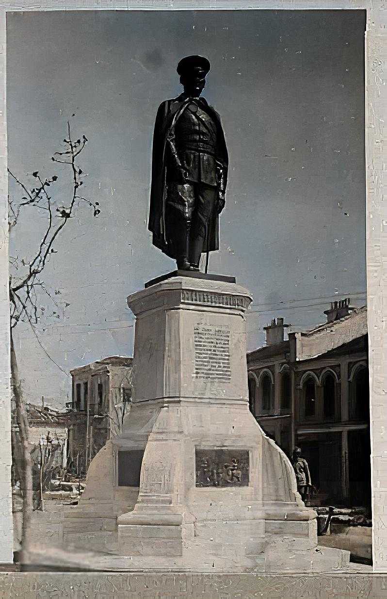 Resim 4: Atatürk Anıtı / Edirne